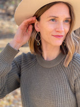 Load image into Gallery viewer, Vesper Earrings