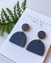 Load image into Gallery viewer, Marigold Earrings
