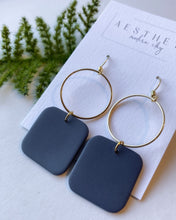 Load image into Gallery viewer, Gardenia Earrings
