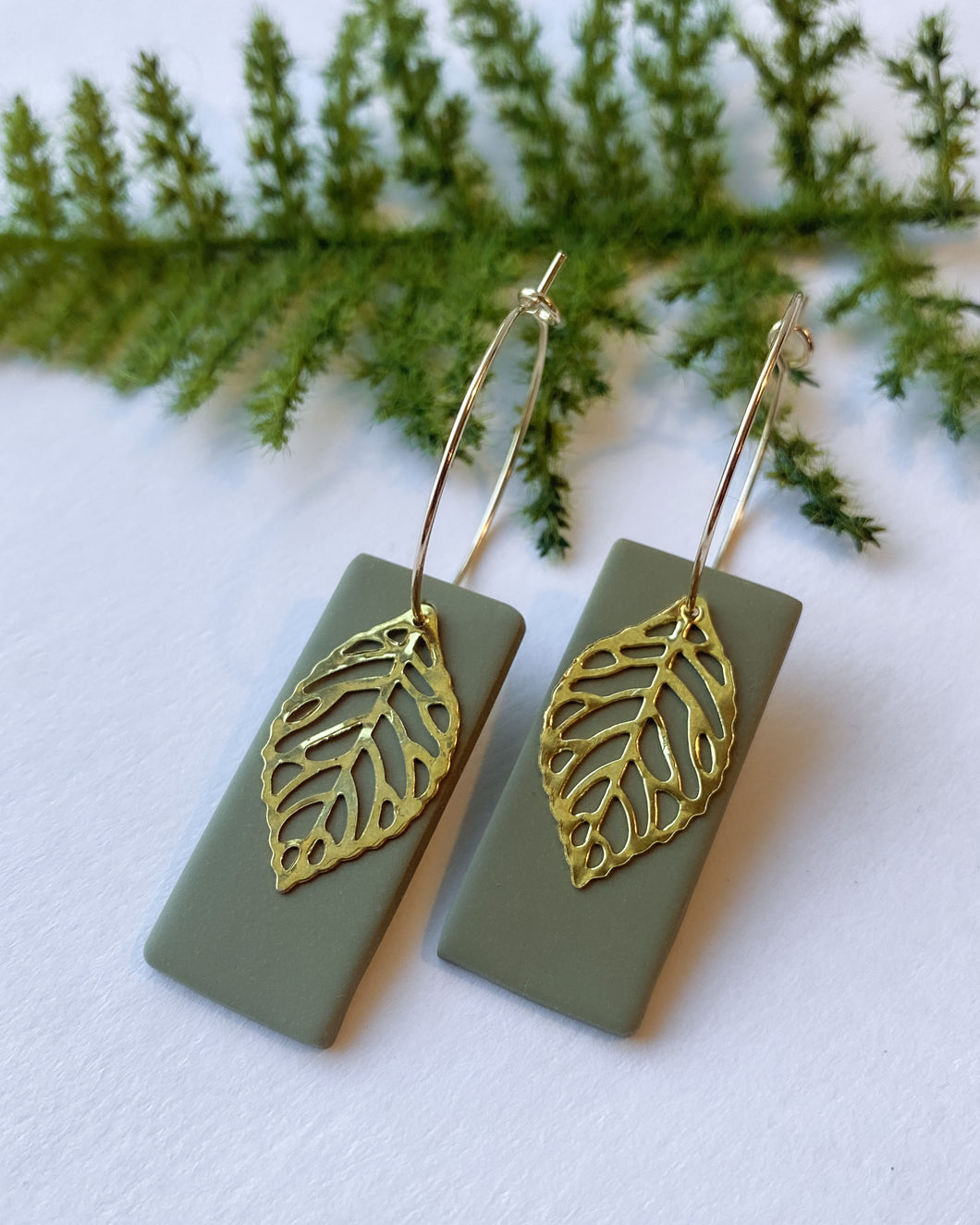 Leaf Hoops