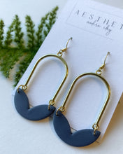 Load image into Gallery viewer, Maple Earrings
