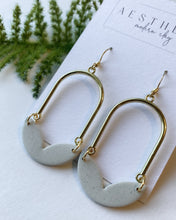 Load image into Gallery viewer, Maple Earrings
