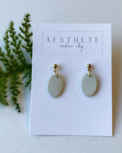 Load image into Gallery viewer, Primrose Earrings
