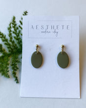 Load image into Gallery viewer, Primrose Earrings
