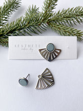 Load image into Gallery viewer, Gatsby Studs - Silver
