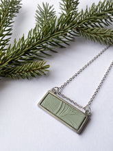 Load image into Gallery viewer, Olearia Necklace - Silver
