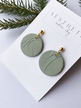 Load image into Gallery viewer, Wren Earrings
