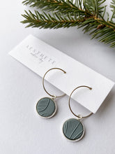 Load image into Gallery viewer, Stella Hoops - Silver
