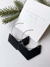 Load image into Gallery viewer, Agave Hoops - Silver
