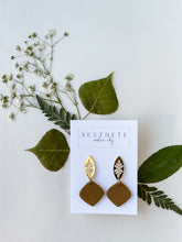 Load image into Gallery viewer, Ainsley Earrings
